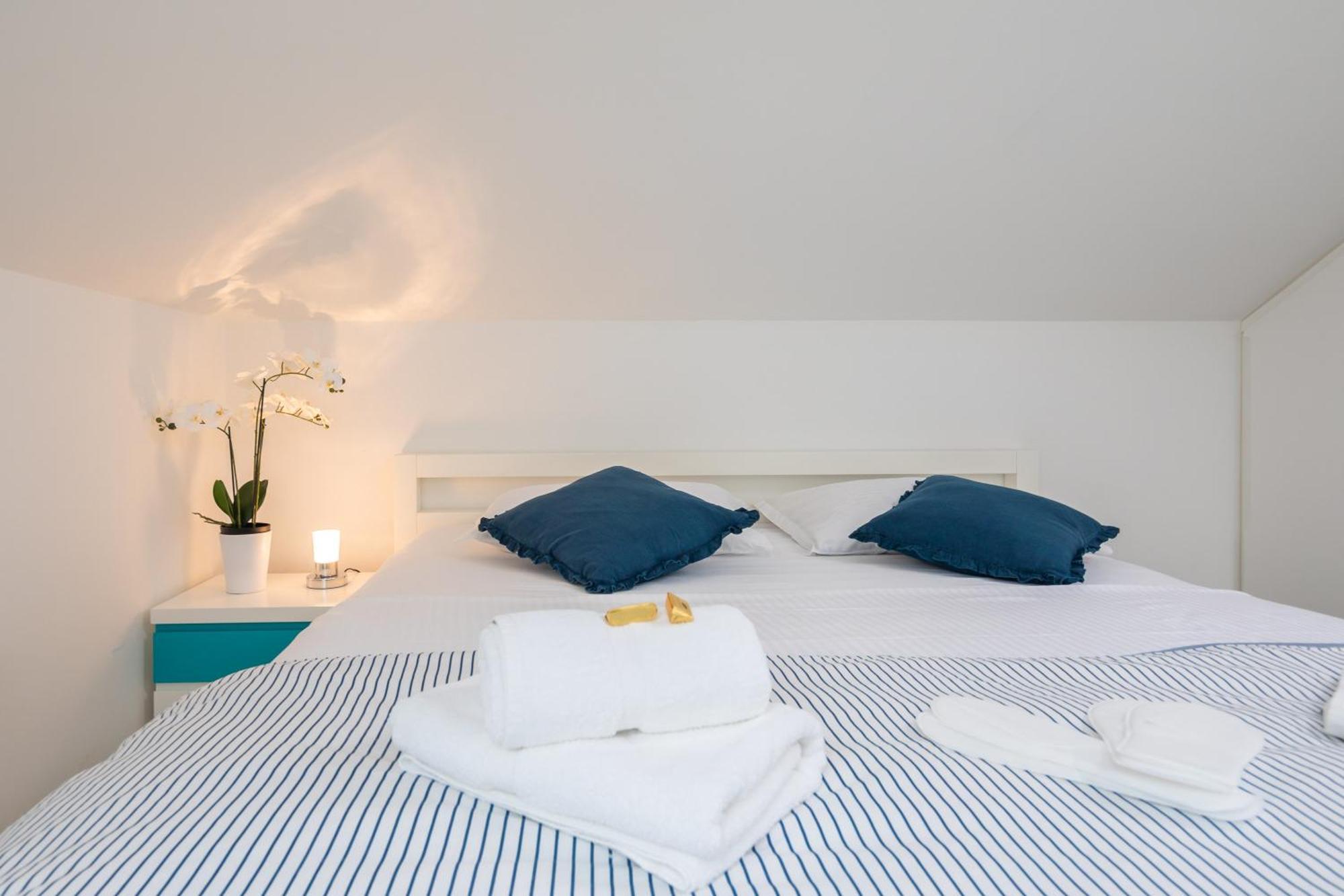 Epetium Beach Villa Split Kültér fotó